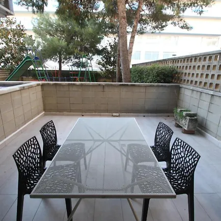 Apartamento Montblanc Daire Salou